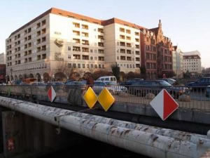 Schiffsgelb (Zeichen f&uuml;r die Abri&szlig;transporte)