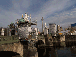 Schlo&szlig;br&uuml;cke